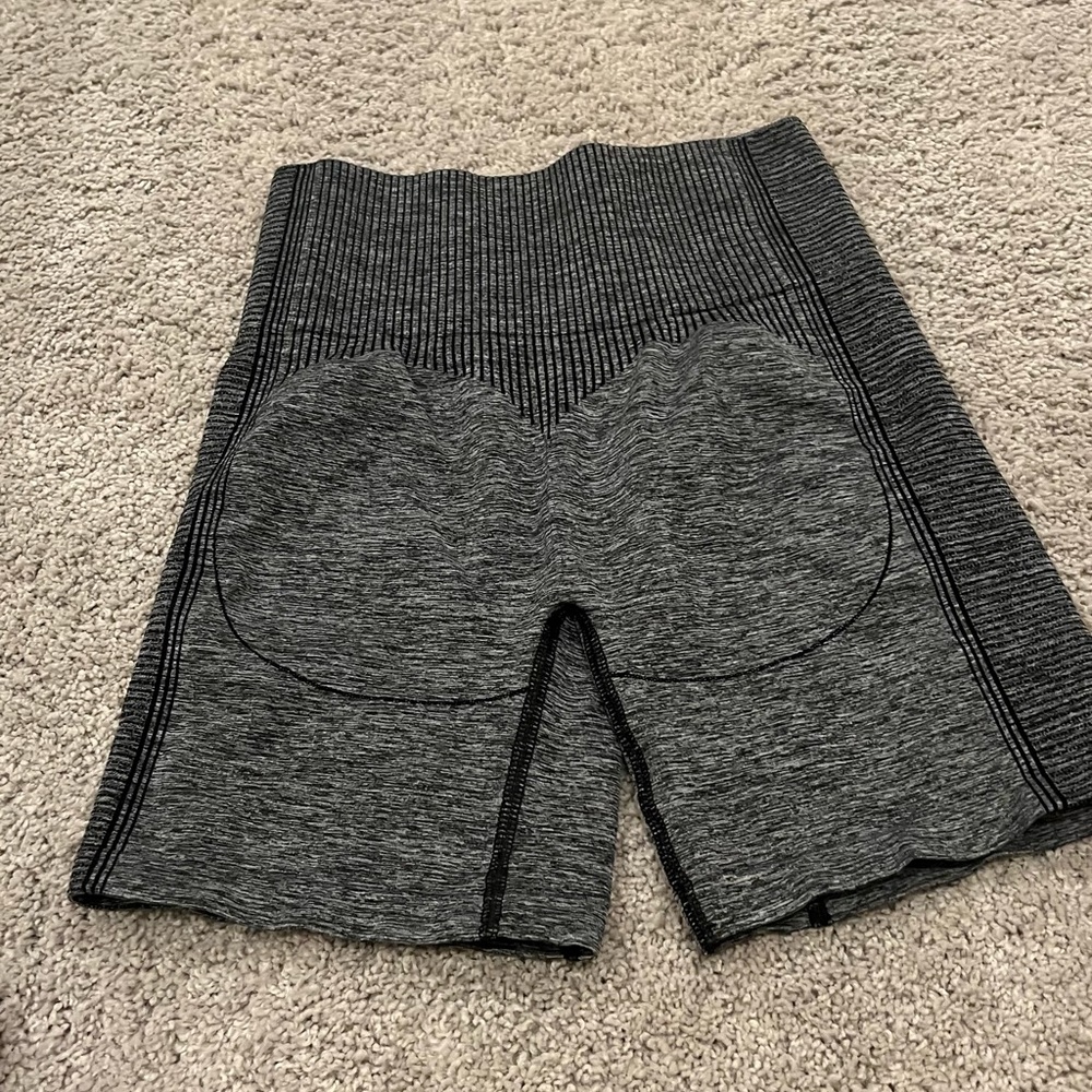 Gym shark bike shorts never worn!